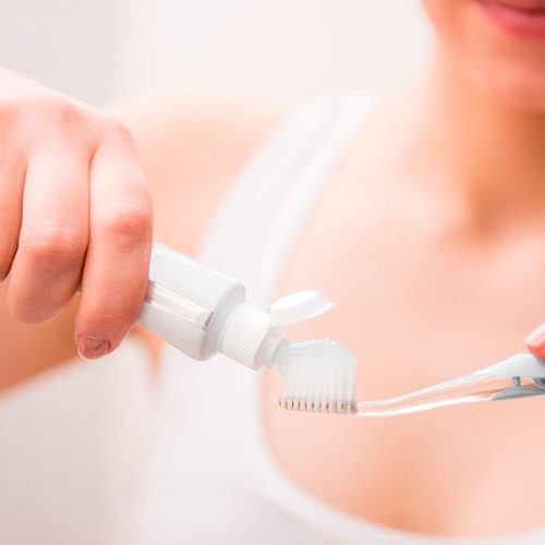 Cuidar-Implantes Higiene bucal