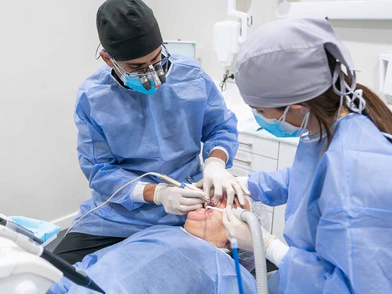 Implantes de carga inmediata en Clínica Dental-Suárez Rivaya